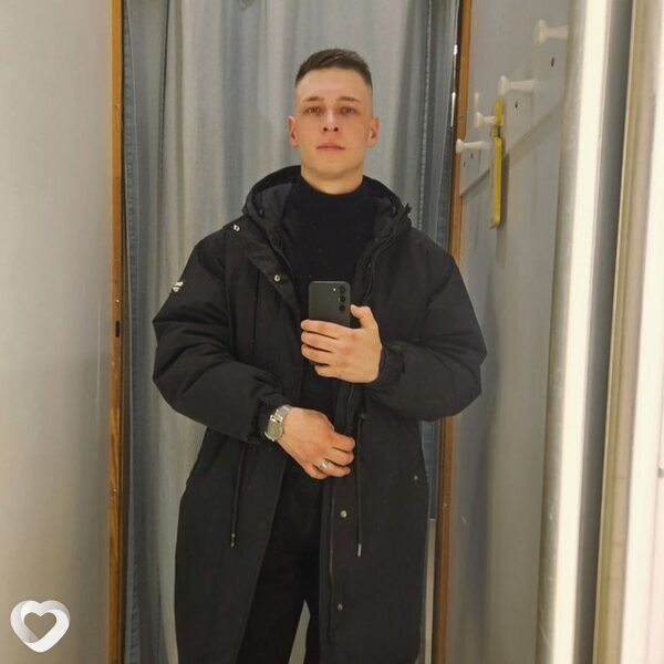 Евгений, 19, Слониме — анкета №2229127