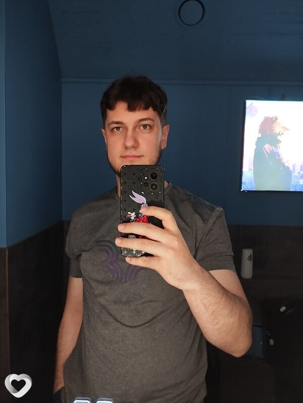 Владимир, 23, Ижевске — анкета №2229579