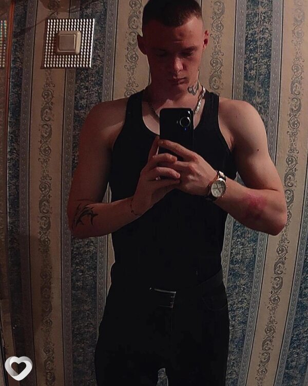 Павел, 19, Пинске — анкета №2229901