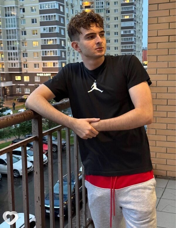 Никита, 23, Москве — анкета №2229490