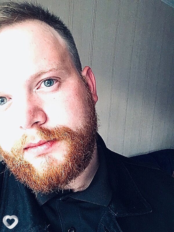 Валентин, 28, Великом Новгороде — анкета №2229496