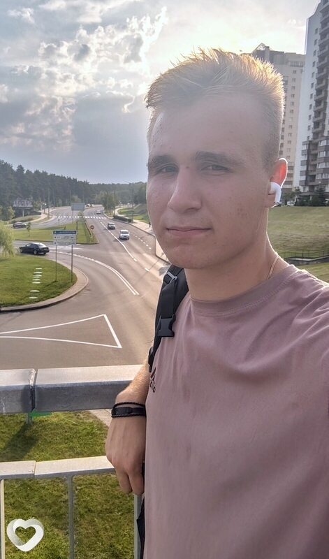 Максим, 21, Бресте — анкета №2229536