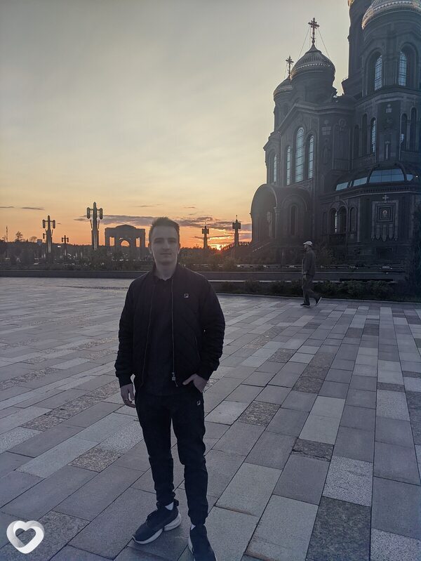Данила, 23, Москве — анкета №2229420
