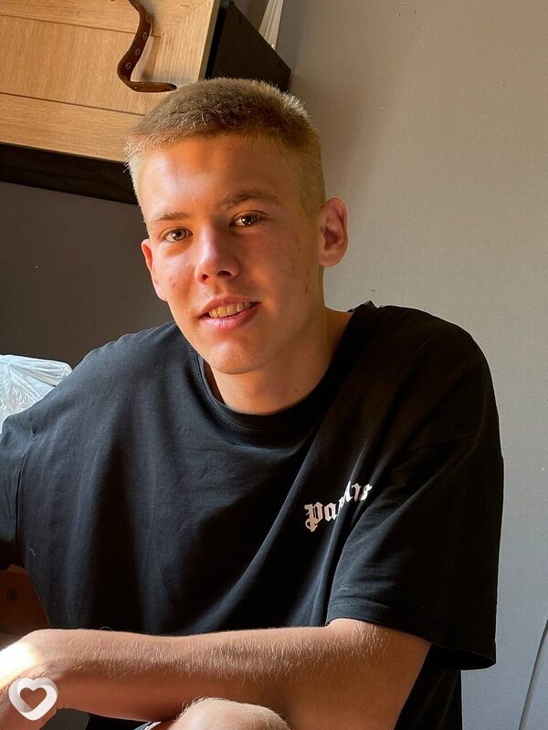 Александр, 20, Иркутске — анкета №2230030