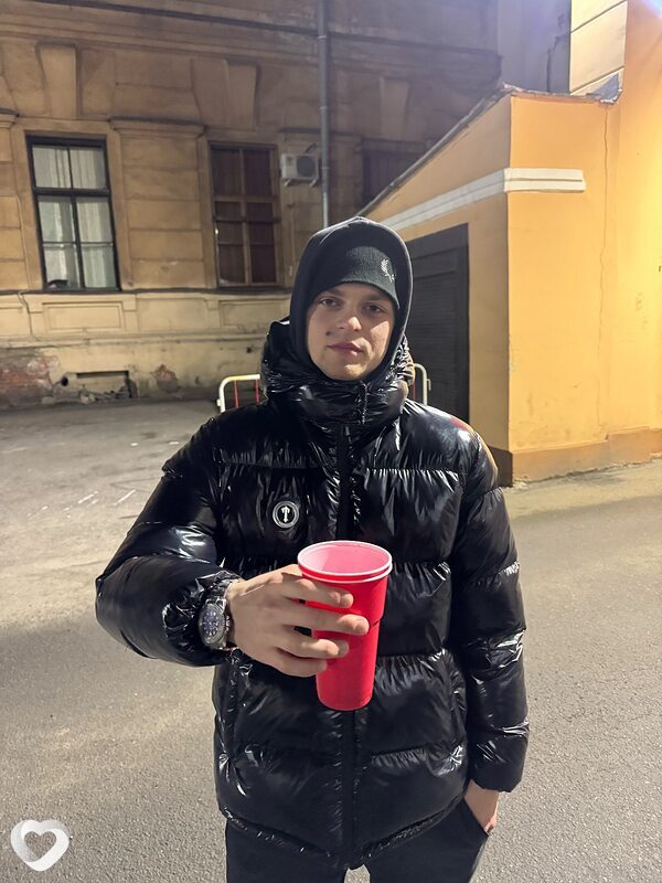 Ник, 22, Санкт-Петербурге — анкета №2230045