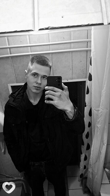 Владимир, 19, Новосибирске — анкета №2230255