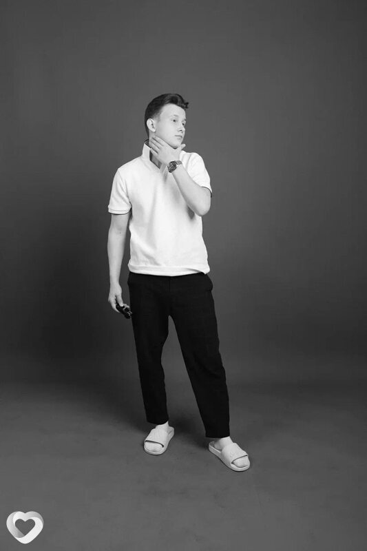 Дмитрий, 19, Новосибирске — анкета №2230174