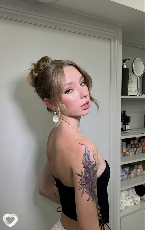 Олеся, 19, Калининграде — анкета №2230644