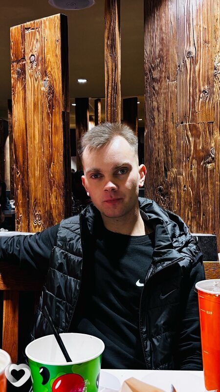 Кирилл, 24, Новошахтинске — анкета №2230857