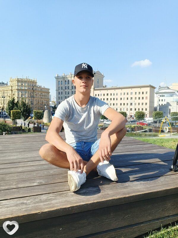 Данил, 23, Евпатории — анкета №2232148
