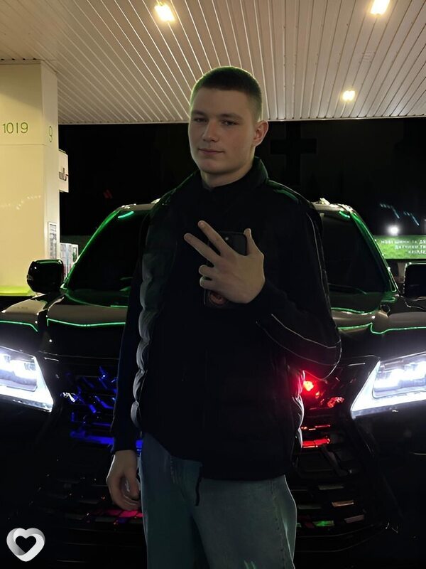 Сергей, 19, Новосибирске — анкета №2232273