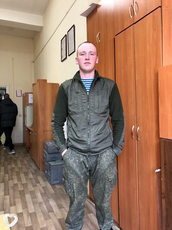 Данил, 21, Ульяновске — анкета №2232729