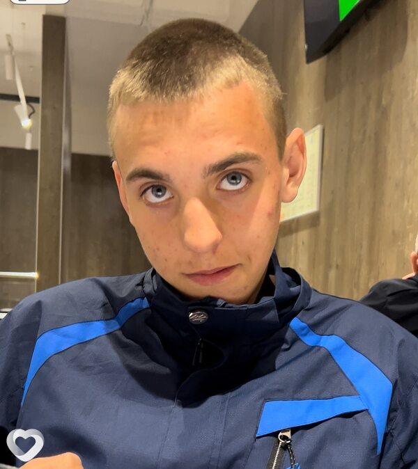 Александр, 23, Москве — анкета №2232849
