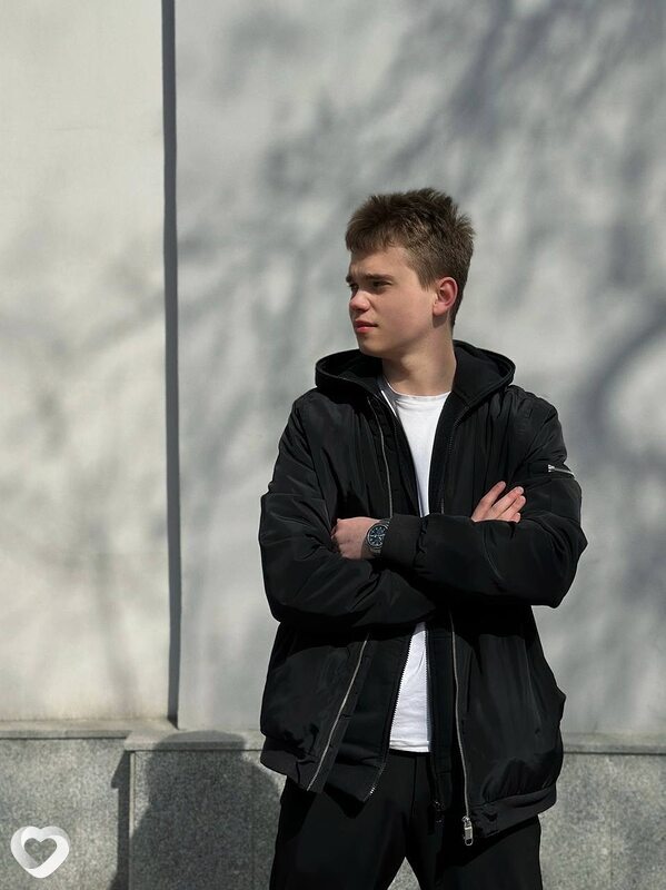 Богдан, 19, Москве — анкета №2232992