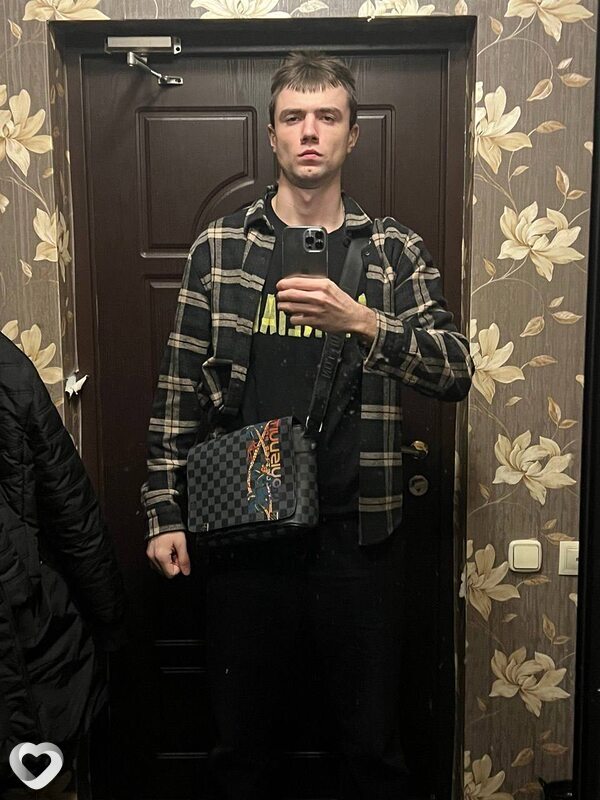 Олег, 23, Минске — анкета №2233435