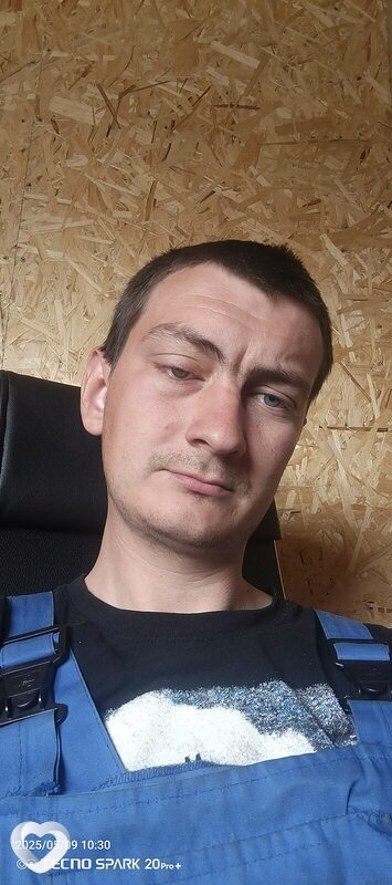 Дмитрий, 27, Бийске — анкета №2233706