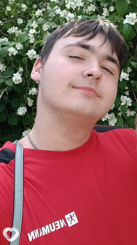 Сергей, 19, Харькове — анкета №2233765