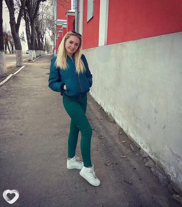 Наташа, 19, Днепр — анкета №2234650
