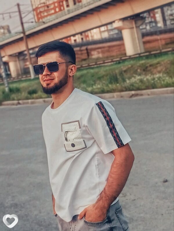 Aminov Siroj, 23, Ишимбае — анкета №2235451