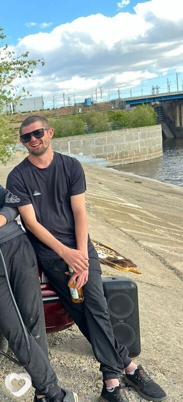 Александр, 31, Волжском — анкета №2235544