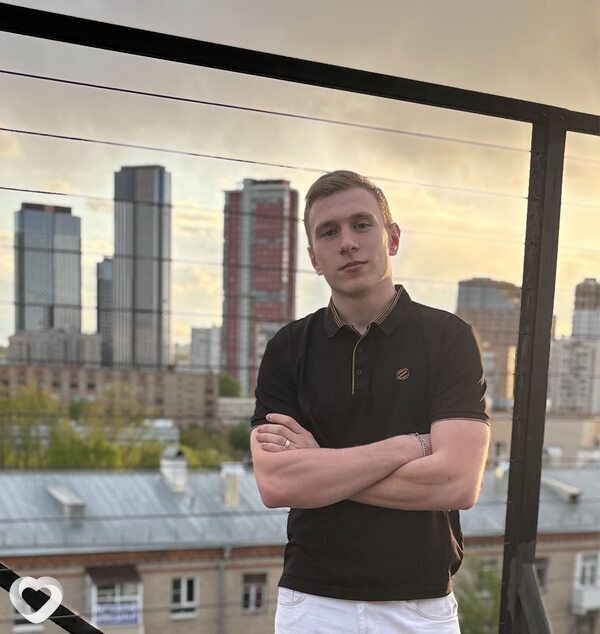 Александр, 19, Москве — анкета №2236271
