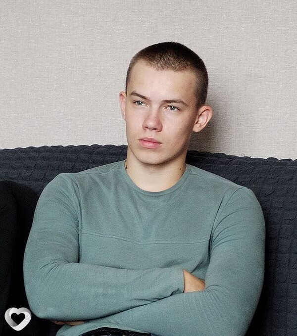 Илья, 21, Солигорске — анкета №2236918