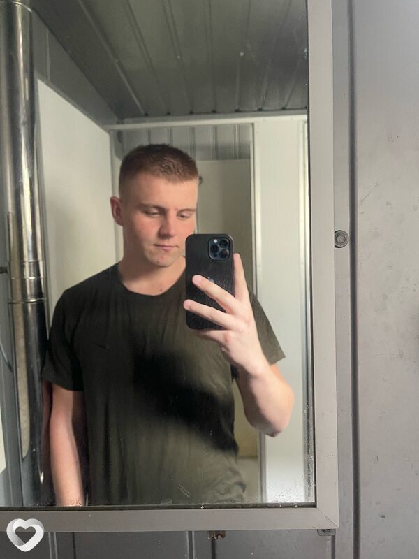 Ярослав, 22, Запорожье — анкета №2236929