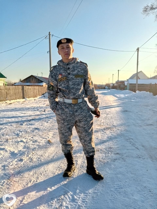 Данил, 22, Барнауле — анкета №2237606