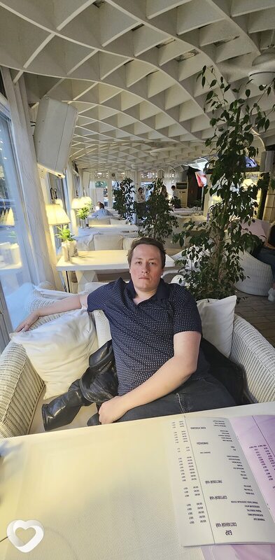 Александр, 30, Москве — анкета №2237650