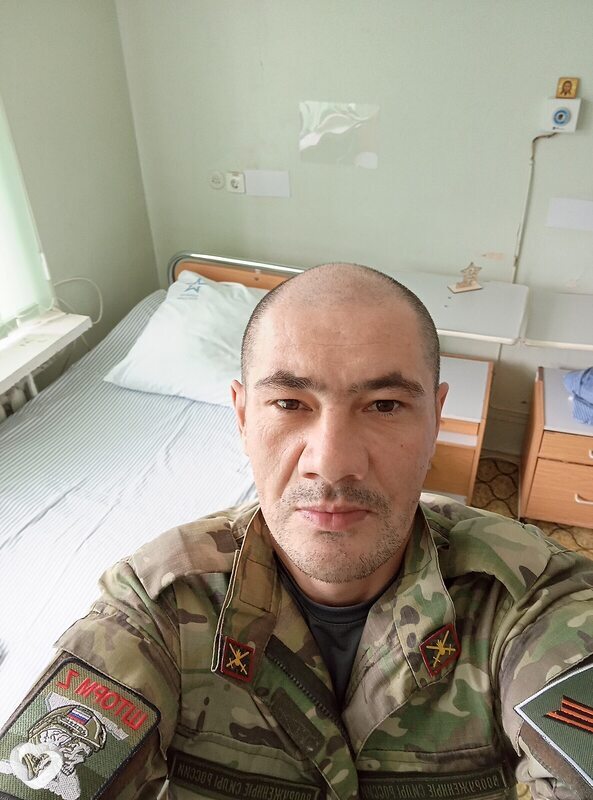Дмитрий, 39, Белогорске — анкета №2238287