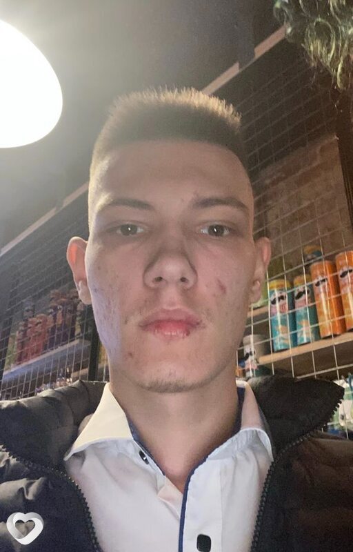Михаил, 21, Ростове-на-Дону — анкета №2238698