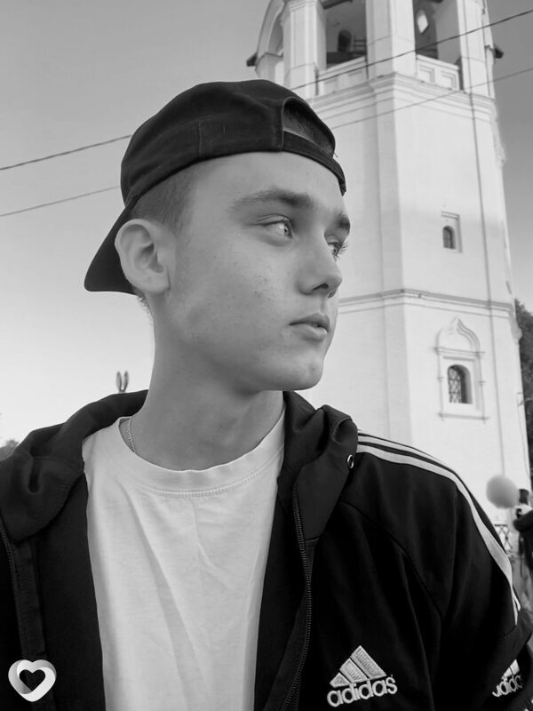 Рустам, 20, Вязниках — анкета №2238981
