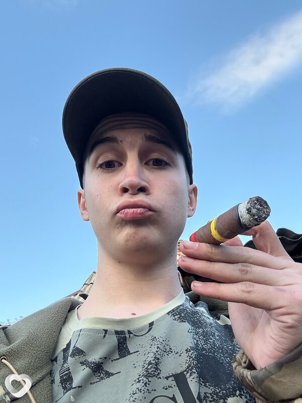 Михаил, 21, Горловке — анкета №2239338