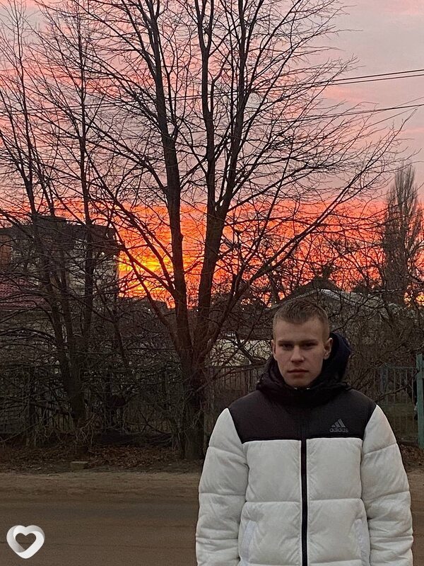 Андрей, 19, Краснодаре — анкета №2240349