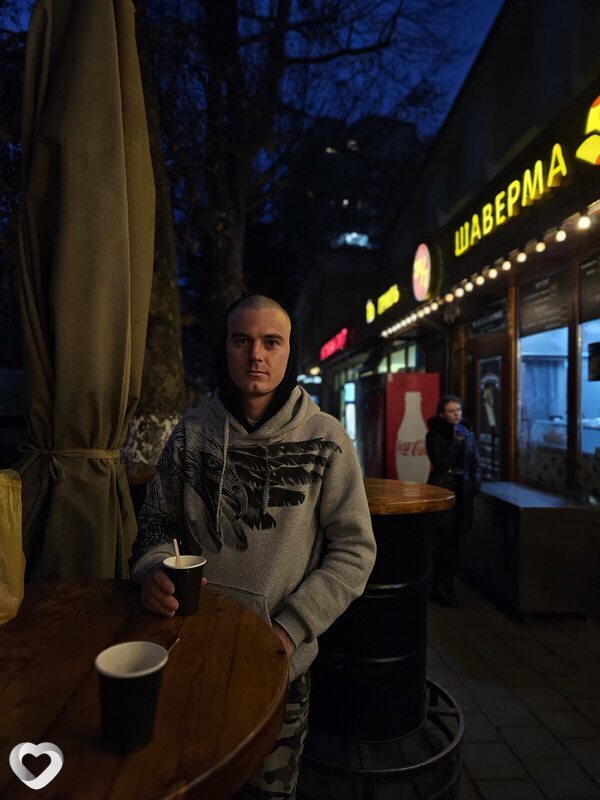 Макс, 27, Ялте — анкета №2240092
