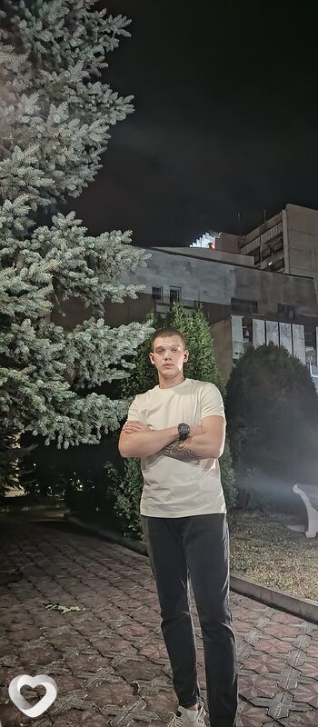 Александр, 23, Екатеринбурге — анкета №2240661