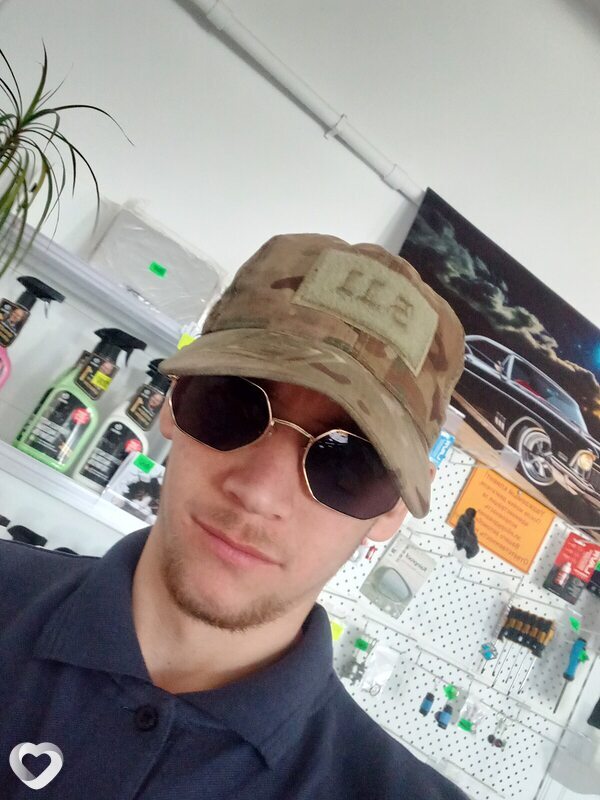 Виктор, 22, Шахтинске — анкета №2240534