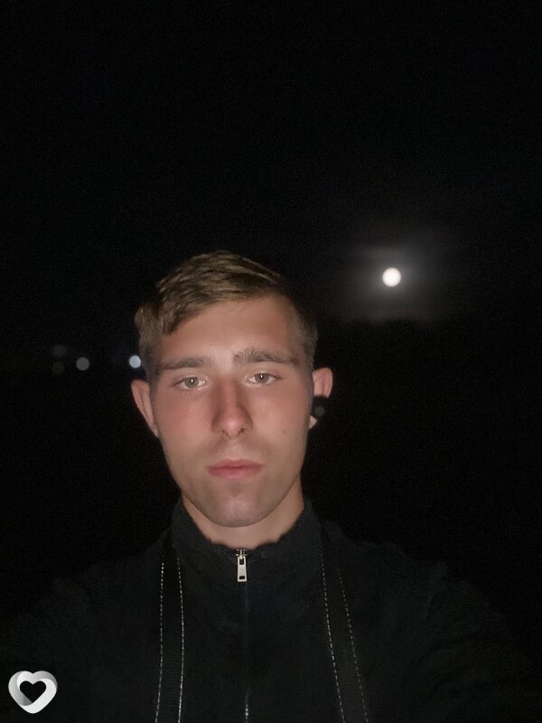 Саша, 27, Великом Новгороде — анкета №2241361