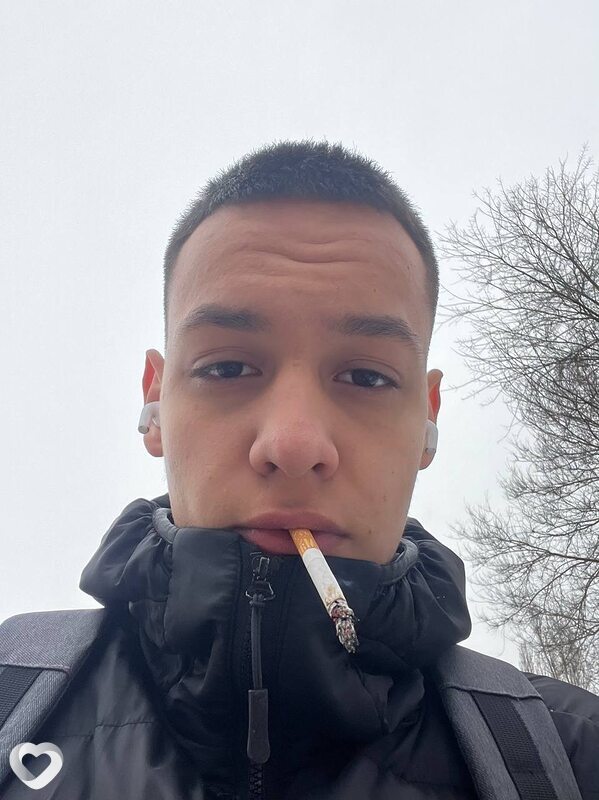 Сергей, 19, Москве — анкета №2241557