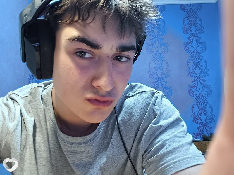 Михаил, 19, Владимире — анкета №2241471