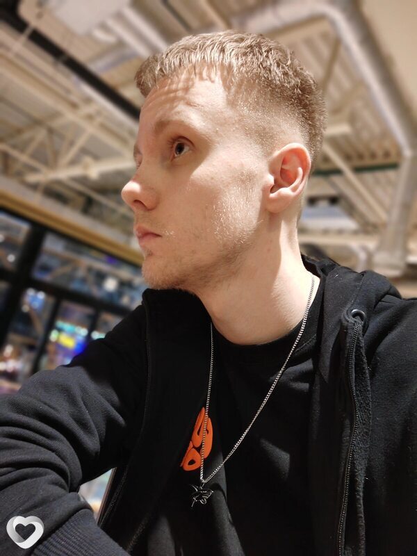 Сергей, 23, Южно-Сахалинске — анкета №2242280
