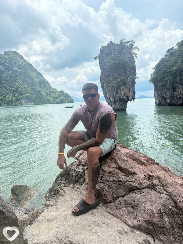 Oleg, 33, Крю — анкета №2242982