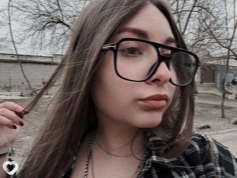 Виктория, 20, Барнауле — анкета №2243431