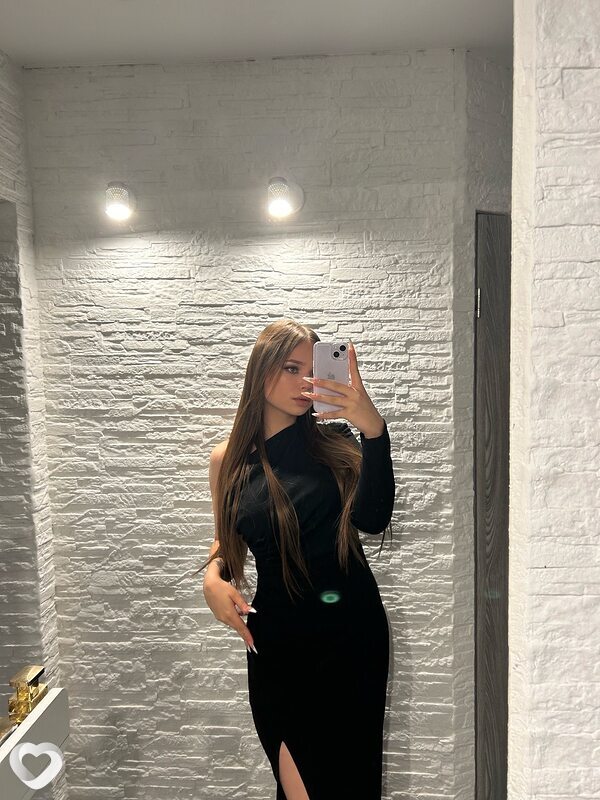 Анна, 19, Саратове — анкета №2243359