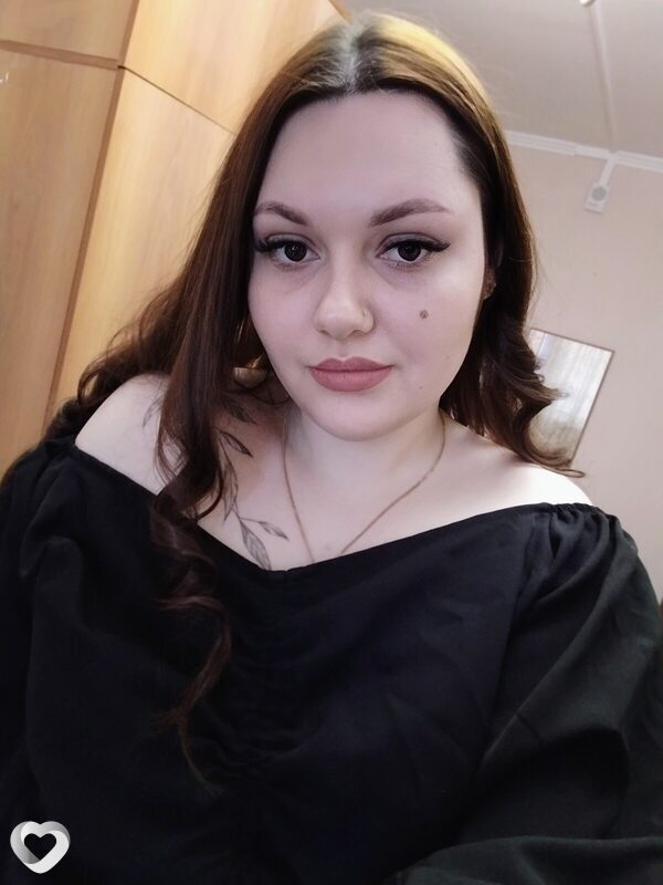 Алина, 22, Сургуте — анкета №2243931