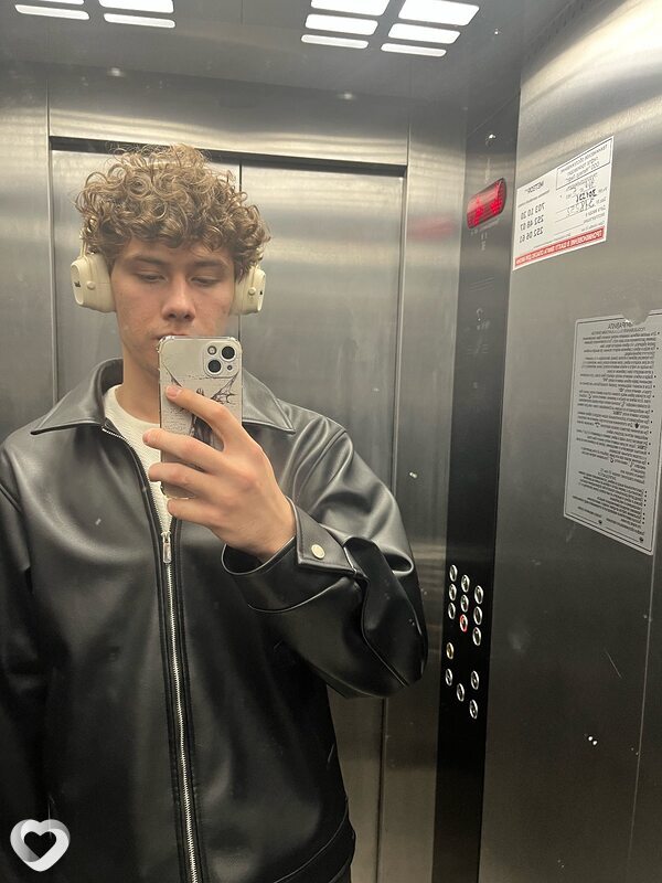 Богдан, 22, Санкт-Петербурге — анкета №2244410