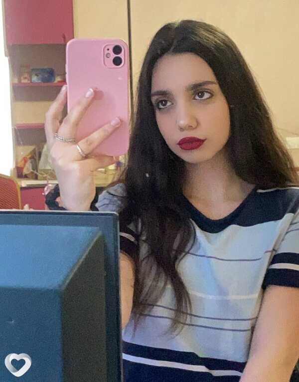 Арина, 19, Новокуйбышевске — анкета №2244150