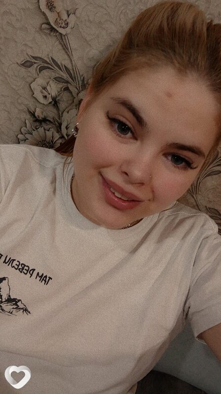 Анна, 22, Курске — анкета №2244212