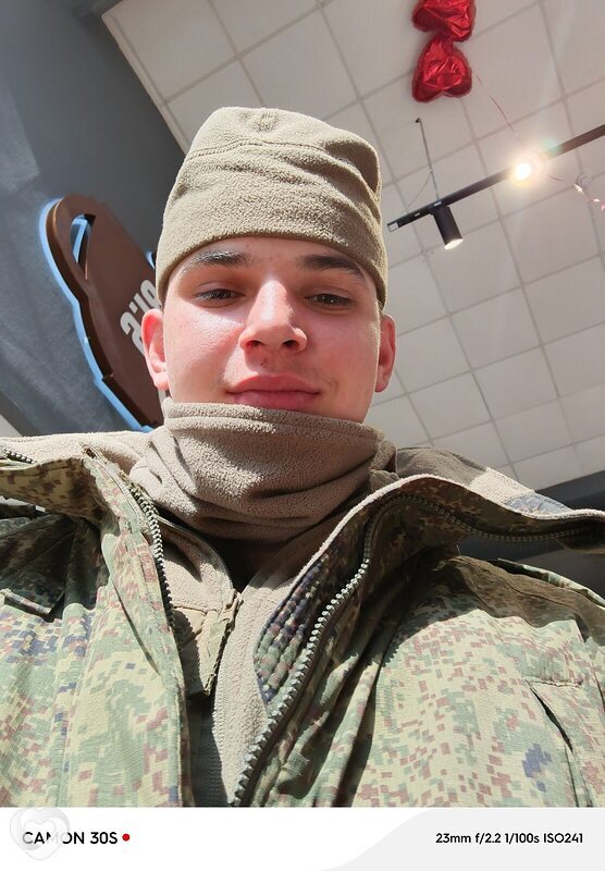 Виктор, 23, Амвросиевке — анкета №2244875