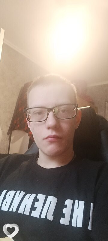 Гена, 19, Лобне — анкета №2245442